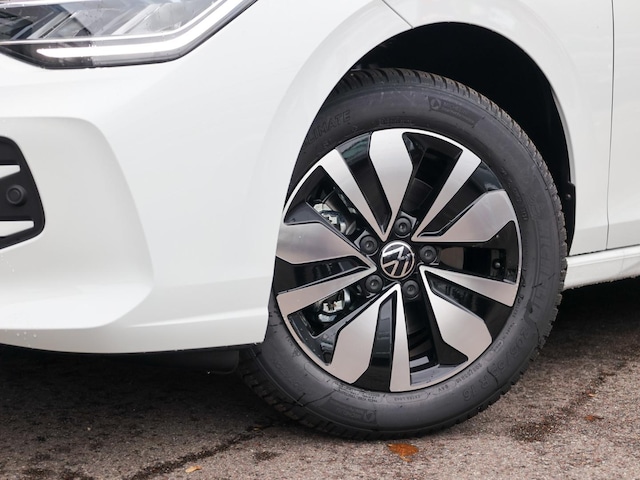 Volkswagen Golf 1.5 eTSI DSG