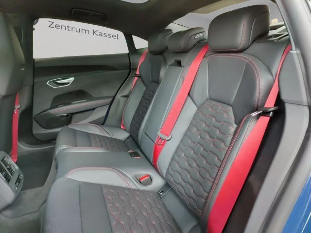 Audi RS e-tron GT Laser HuD 360° Kamera B&O Pano