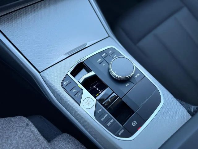 BMW 320 320i Touring