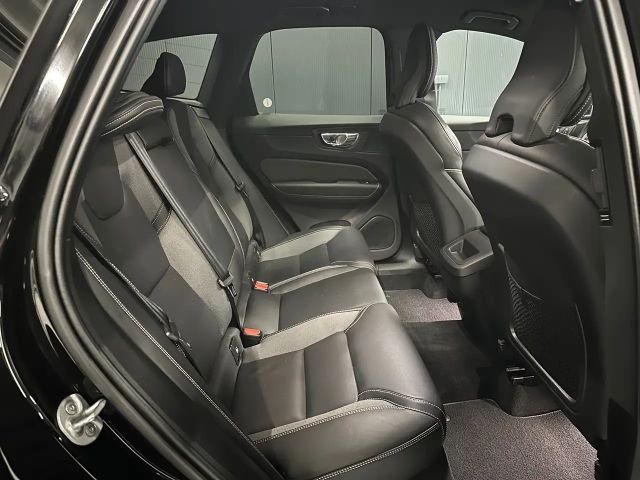 Volvo XC60 AWD R-Design