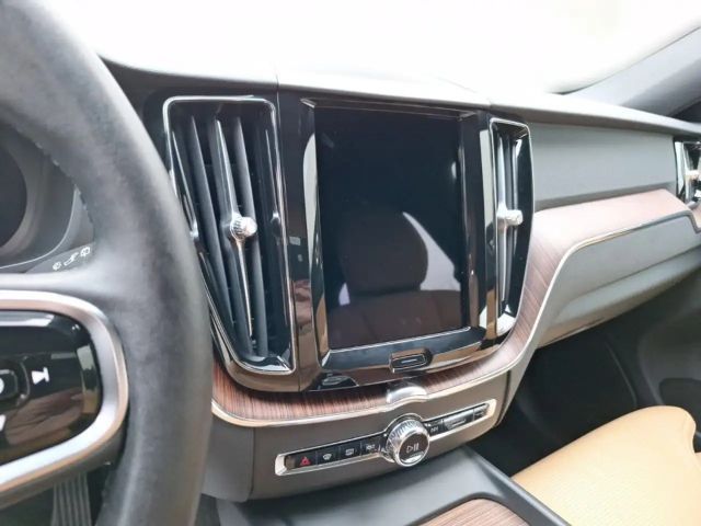 Volvo XC60 Bright Plus