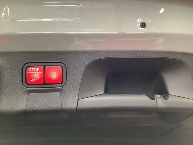 Mercedes-Benz CLA 200 AMG Line Shooting Brake