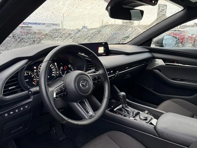Mazda 3 Exclusive-line