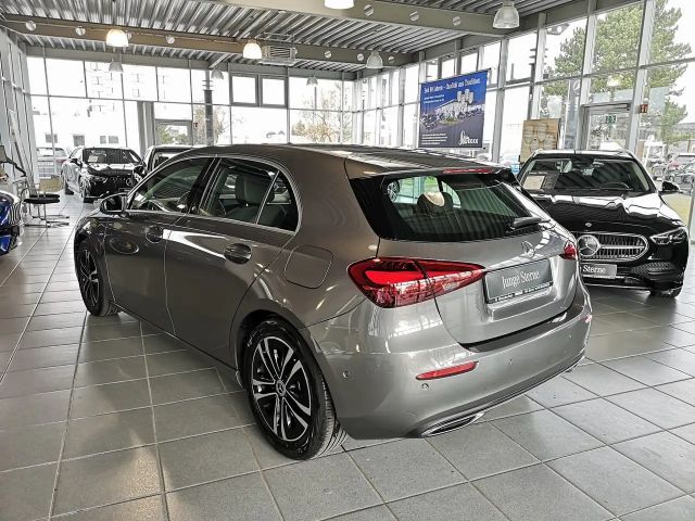 Mercedes-Benz A 180 Progressive