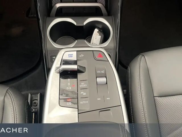 BMW X1 IX1 A XDRIVE30 PDC RFK SHZ AdaptLED H&K 18" LM