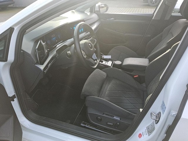 Volkswagen Golf 2.0 TSI Golf VIII Style