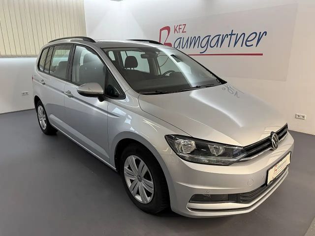 Volkswagen Touran 2,0 TDI *NAVI*ACC*AHK*PANO*PDC vo/hi*Elektr. He...