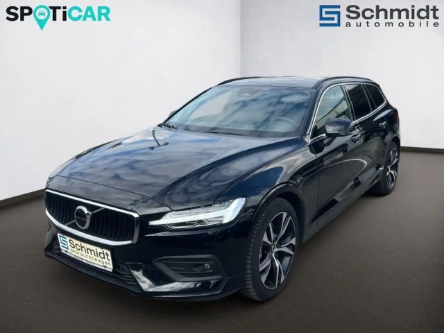 Volvo V60 Core Hybrid