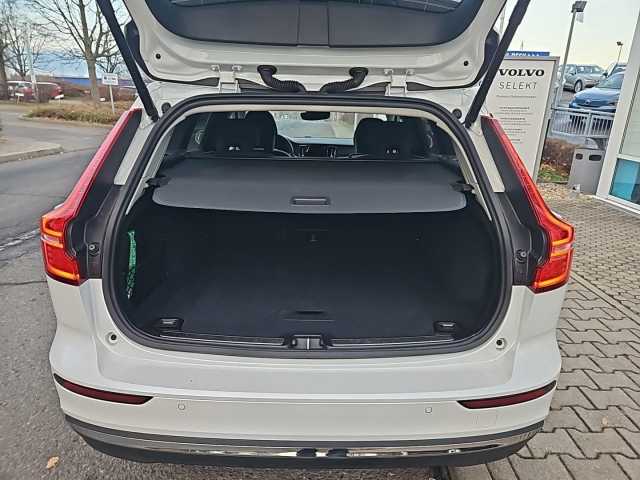 Volvo V60 AWD Core Recharge T6