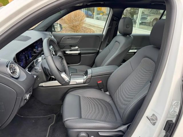 Mercedes-Benz EQB 300 4MATIC Progressive