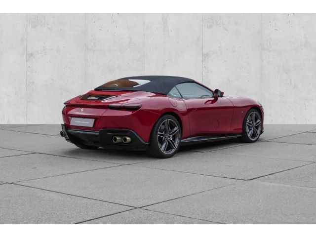 Ferrari Roma Spider