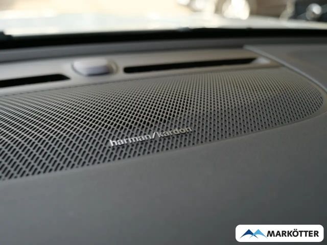 Volvo XC40 Dark Plus Recharge T5