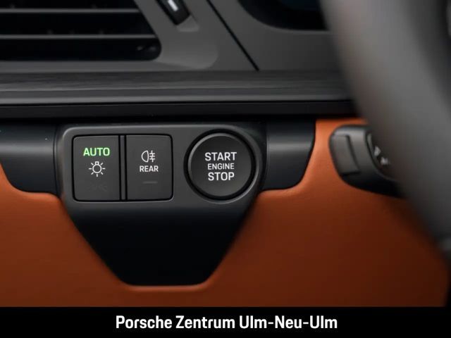 Porsche 992 4 Cabrio Carrera GTS