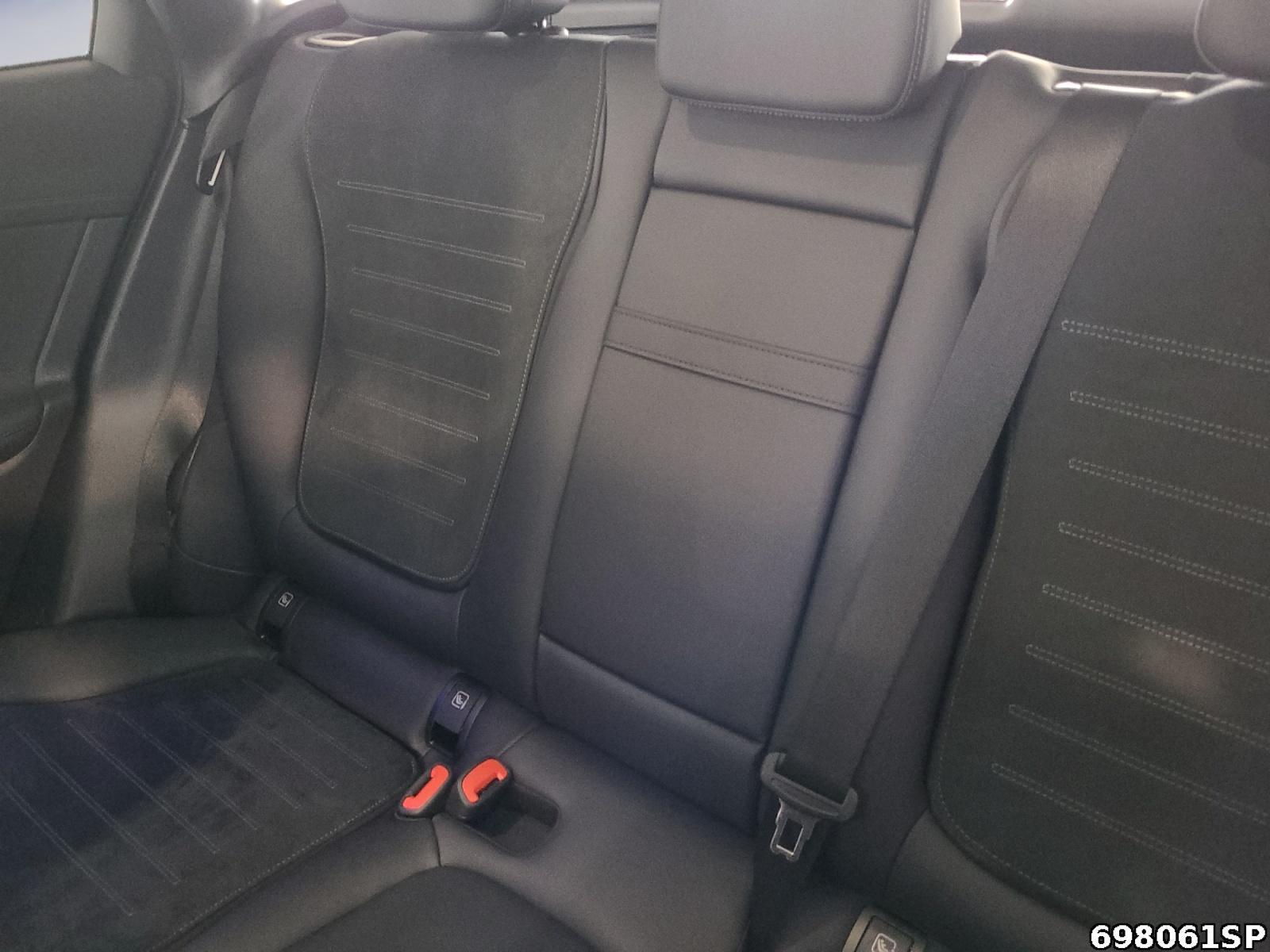 Mercedes-Benz GLC 300 4MATIC AMG Line