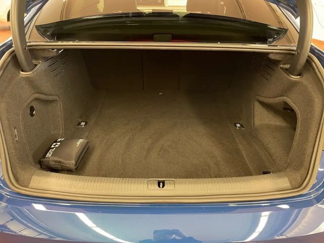 Audi A4 35 TFSI S-Line Sedan