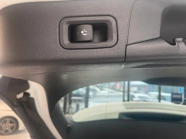 Mercedes-Benz B 180 Progressive