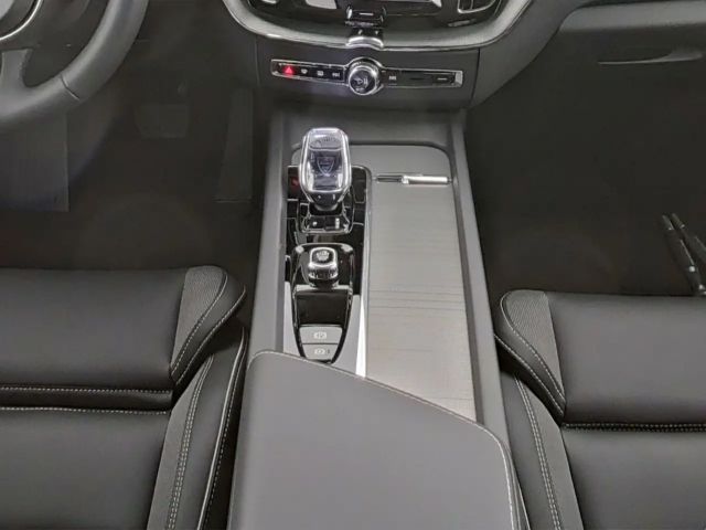 Volvo XC60 AWD Plus T6