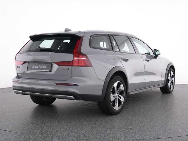 Volvo V60 Cross Country CC