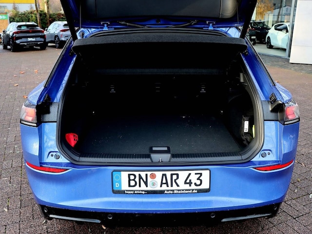 Volkswagen T-Roc 1.5 eTSI DSG IQ.Drive R-Line