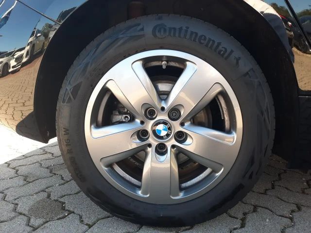 BMW 118 118d Advantage pakket Sedan