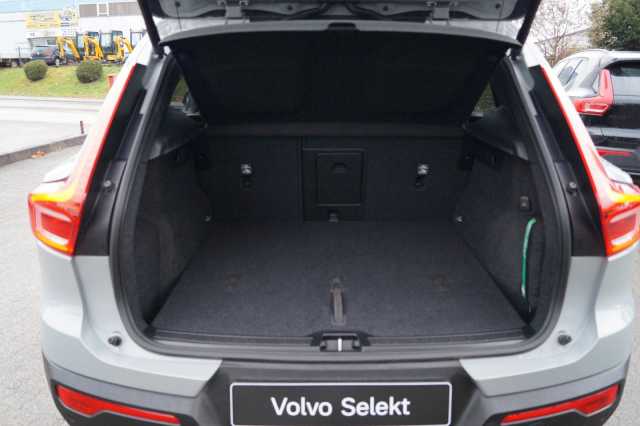Volvo XC40 Dark Plus