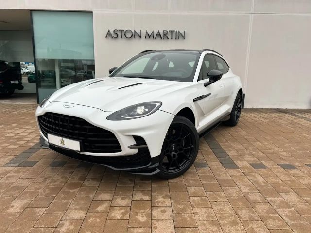 Aston Martin DBX V8