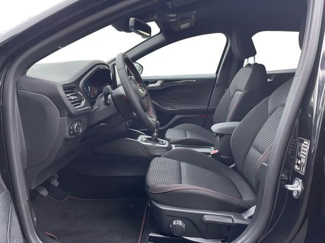 Ford Focus EcoBoost ST Line