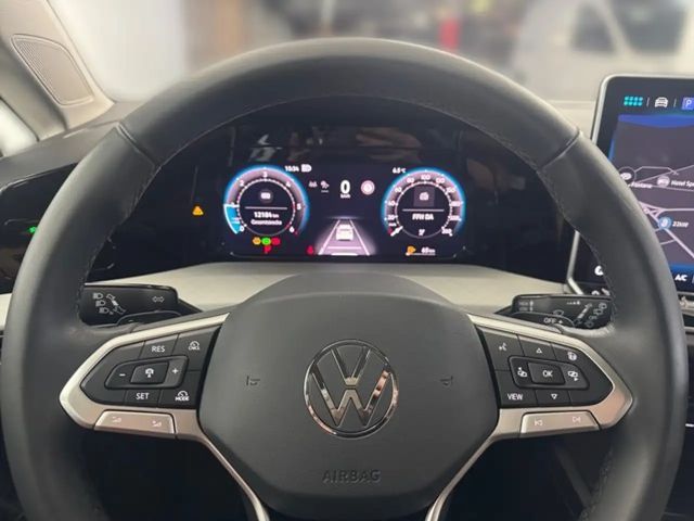 Volkswagen Golf 2.0 TDI Golf VIII Life Variant