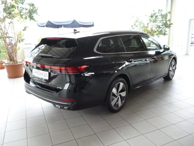Volkswagen Passat 1.5 eTSI Business DSG Variant