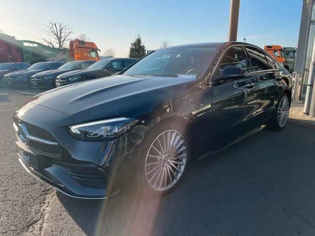 Mercedes-Benz C 200 AMG Line Sedan
