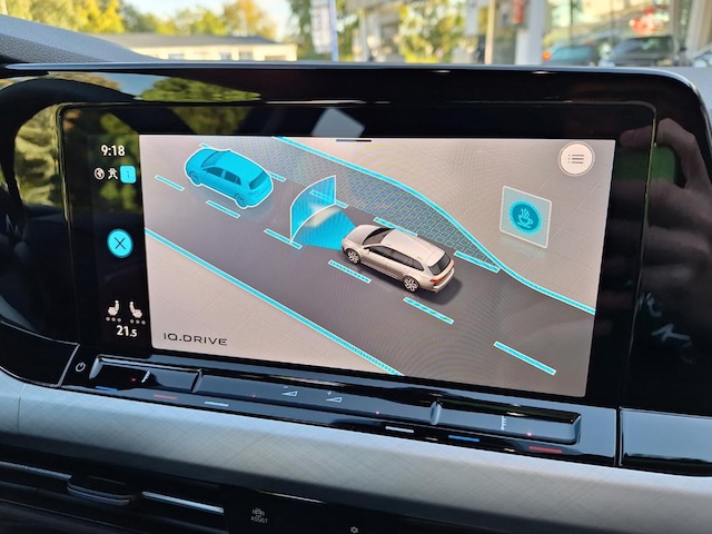 Volkswagen Golf Life Variant