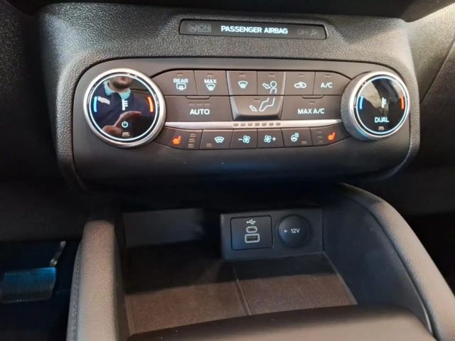 Ford Kuga Plug in Hybrid Titanium