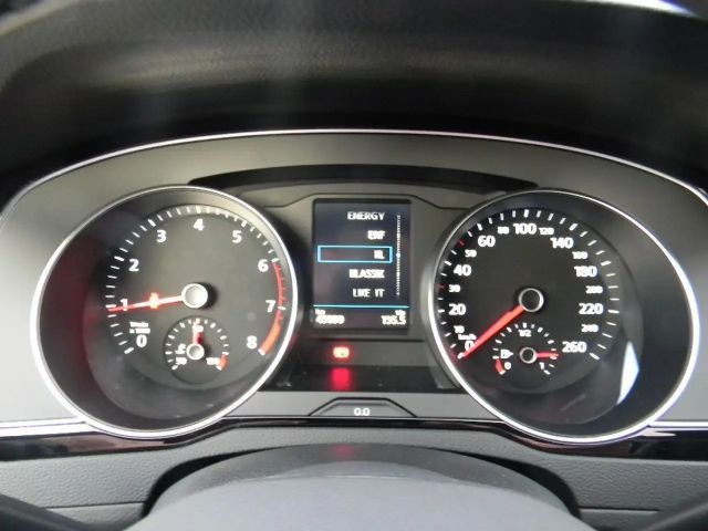 Volkswagen Passat Business Variant