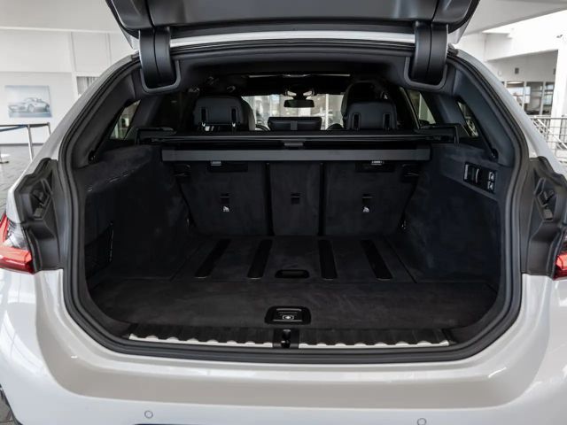 BMW 318 318i M-Sport Touring