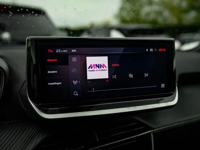 Peugeot 2008 100 PK MT6 | 360° Camera | Dodehoekdet. | Navi ...