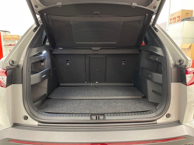 Skoda Elroq Lounge *AHK*HEAD-UP*NAVI*WÄRMEPUMPE*