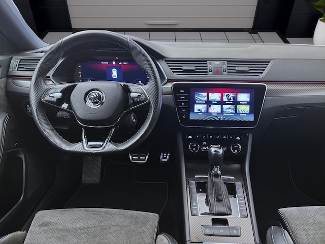 Skoda Superb 2.0 TDI Combi Sportline