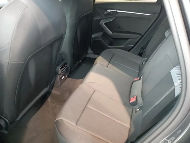 Audi A3 30 TDI Sedan