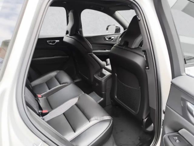 Volvo XC60 Dark Plus T6