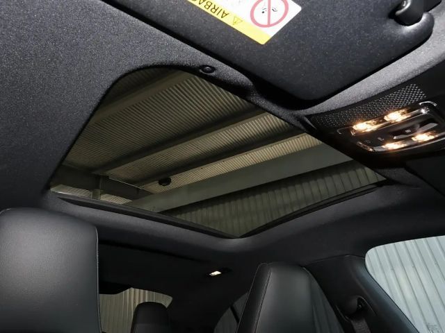 Mercedes-Benz CLA 200 AMG Line Coupé