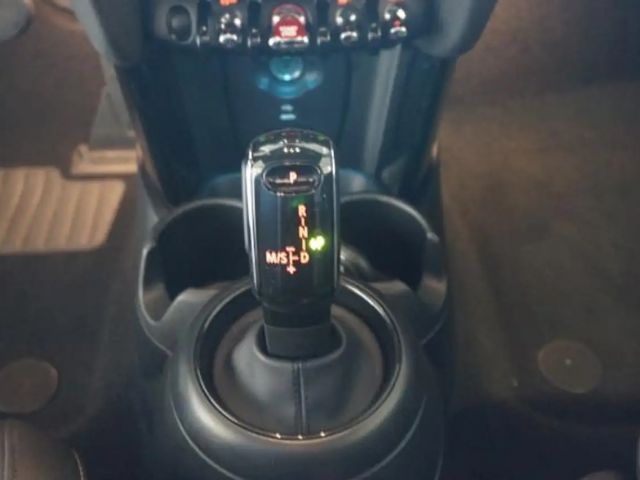 MINI Cooper COOPER 1,5 CAMDEN LEDER NAVI LED SHZ TEMPOMAT 17"