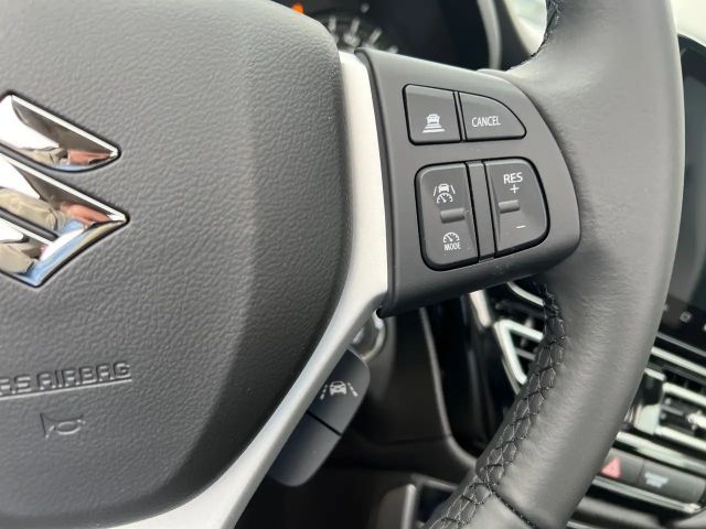 Suzuki S-Cross Flash