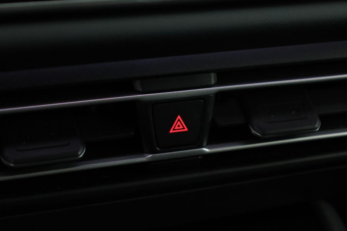 Volkswagen Tiguan 2.0 TSI DSG IQ.Drive R-Line