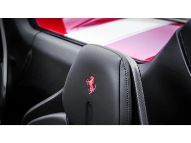 Ferrari 296 *Carbon+LED*Lift*Racing-Livery*Racingsitze*HiFi*