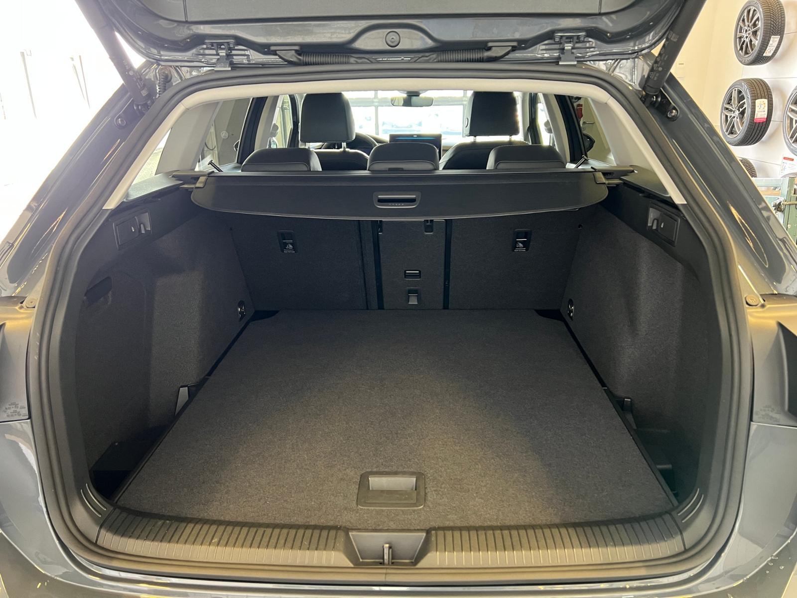 Volkswagen Golf 2.0 TDI DSG Golf VIII Variant