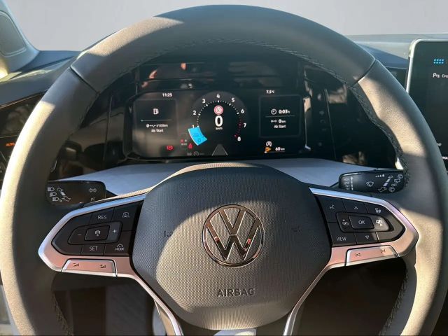 Volkswagen Golf 4Me TSI