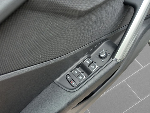 Audi Q2 30 TFSI S-Line