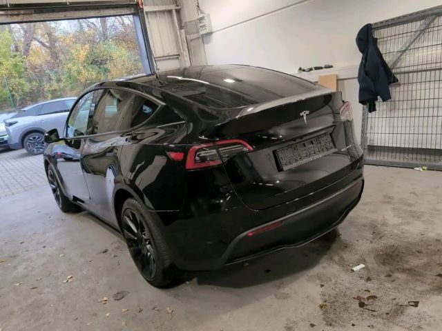 Tesla Model Y AWD Dual Motor Long Range