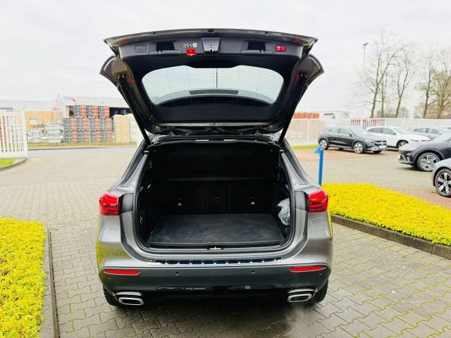 Mercedes-Benz GLA 180 Progressive