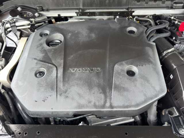 Volvo XC60 Dark Plus